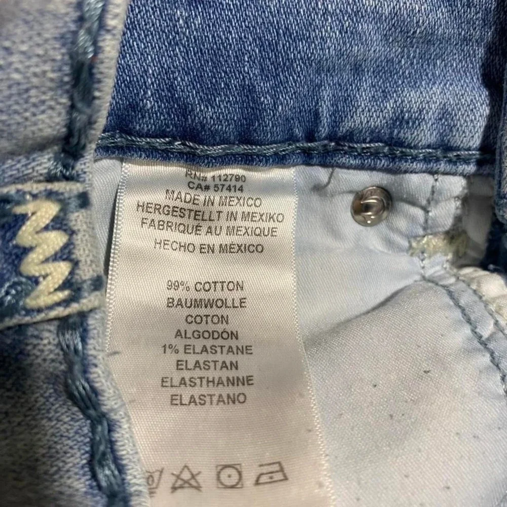 True Religion blue denim jeans Racco relaxed skinny raw hem Size 30. SKU-A412